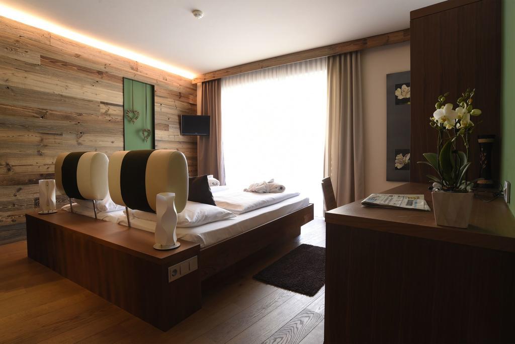 ALIA appartements&wellness Algund Exterior foto